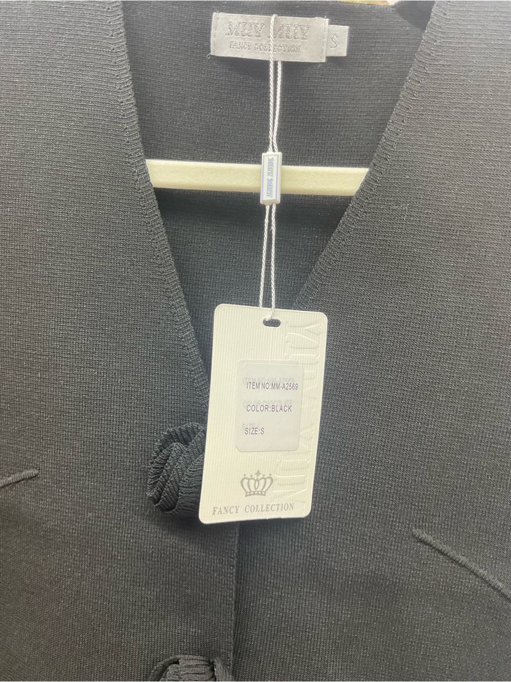 Sleeveless Black Knit Vest with Floral Button Accents - Picture 3 of 3